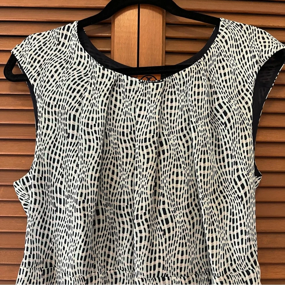Tory Burch navy blue and White Patterned silk dress Dress 14 sleeveless